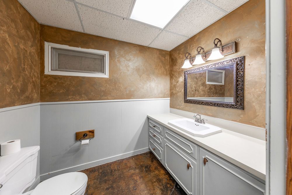 1507 13th St, Lubbock, TX 79401